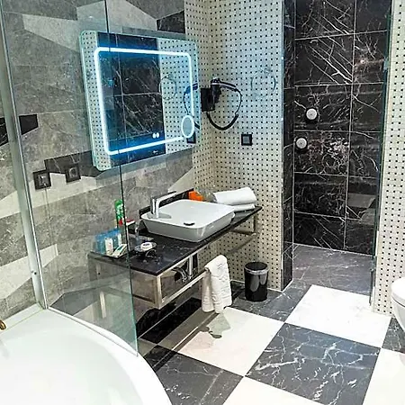 دوغا ثيرمال هيلث آند سبا 5*